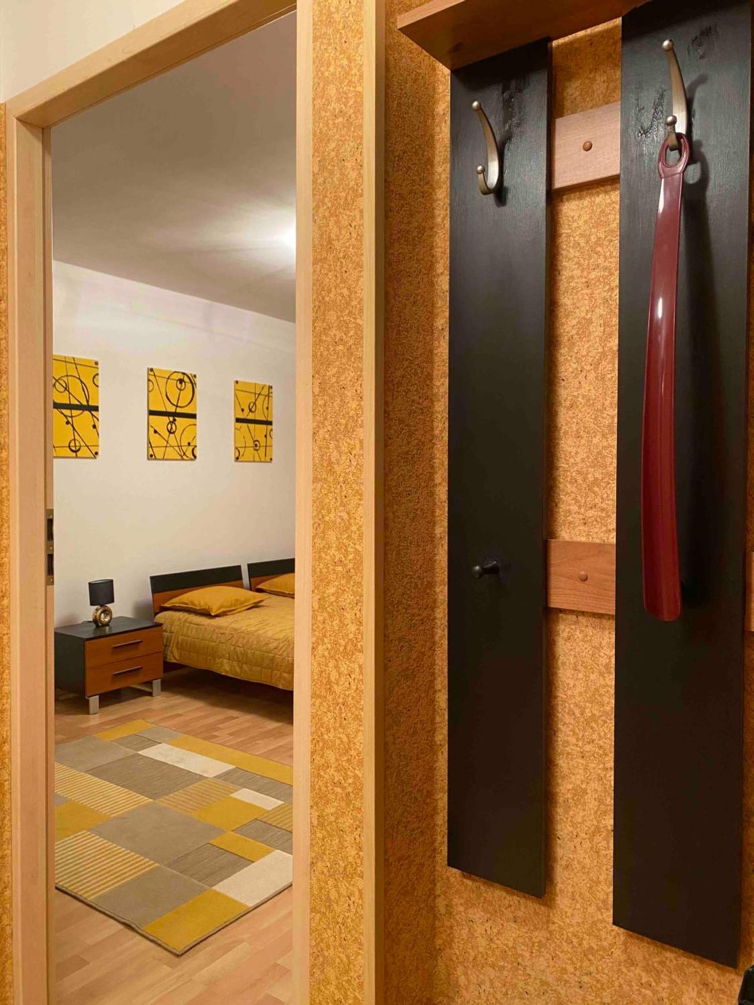 Apartament 2-Pokojowe Mieszkanie Ul. Zlota Warszawa Zewnętrze zdjęcie